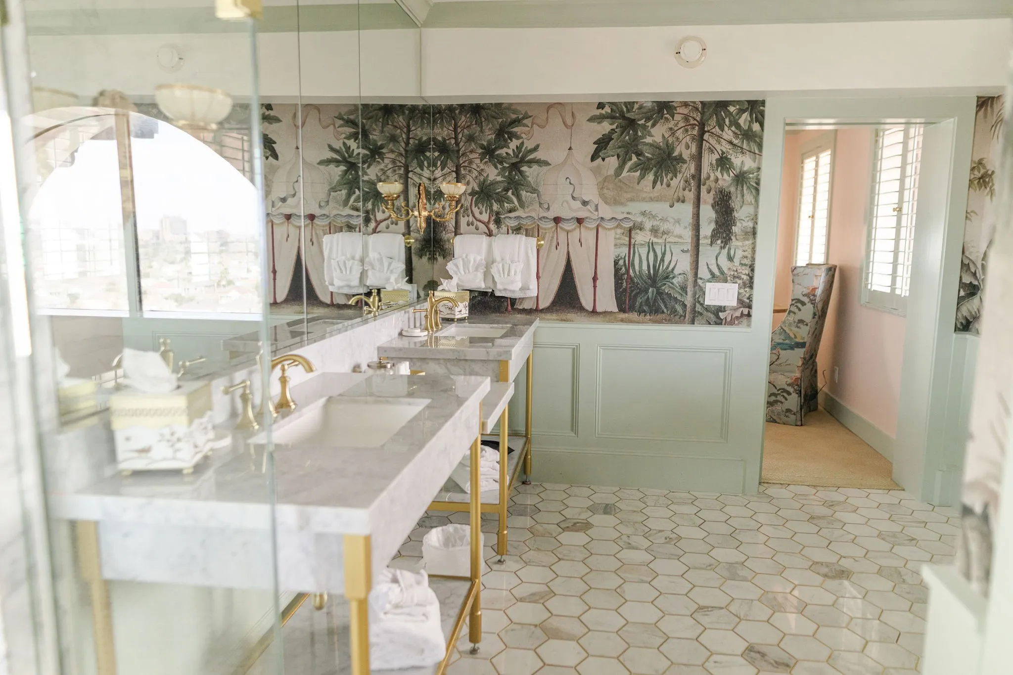 BALINESE SUITE Image 10